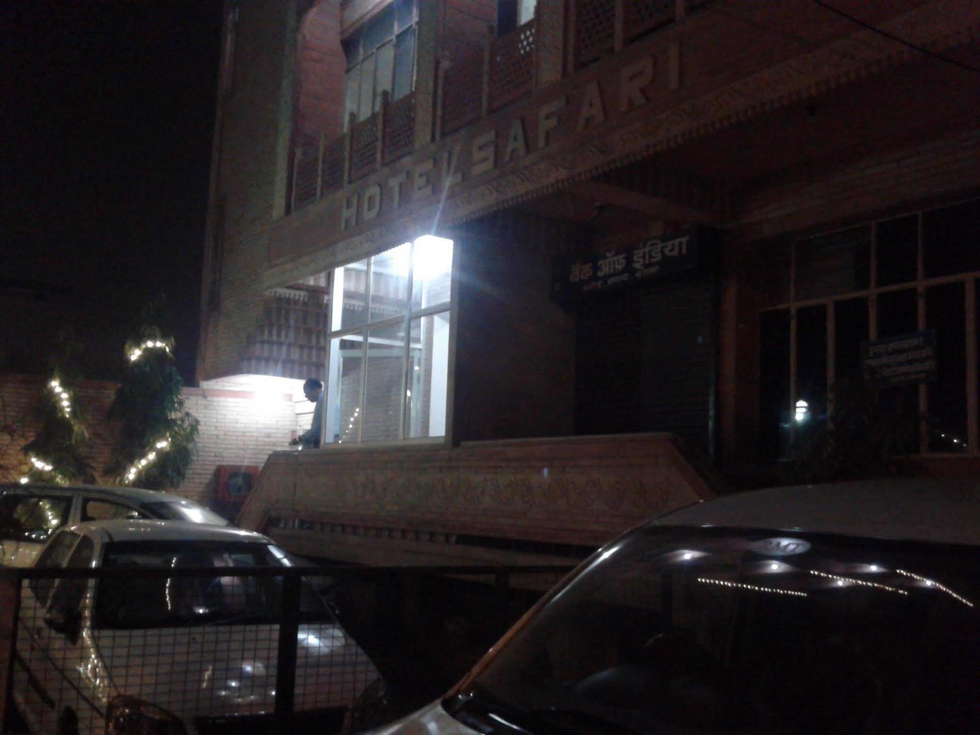 Hotel Safari Agra  Exterior foto